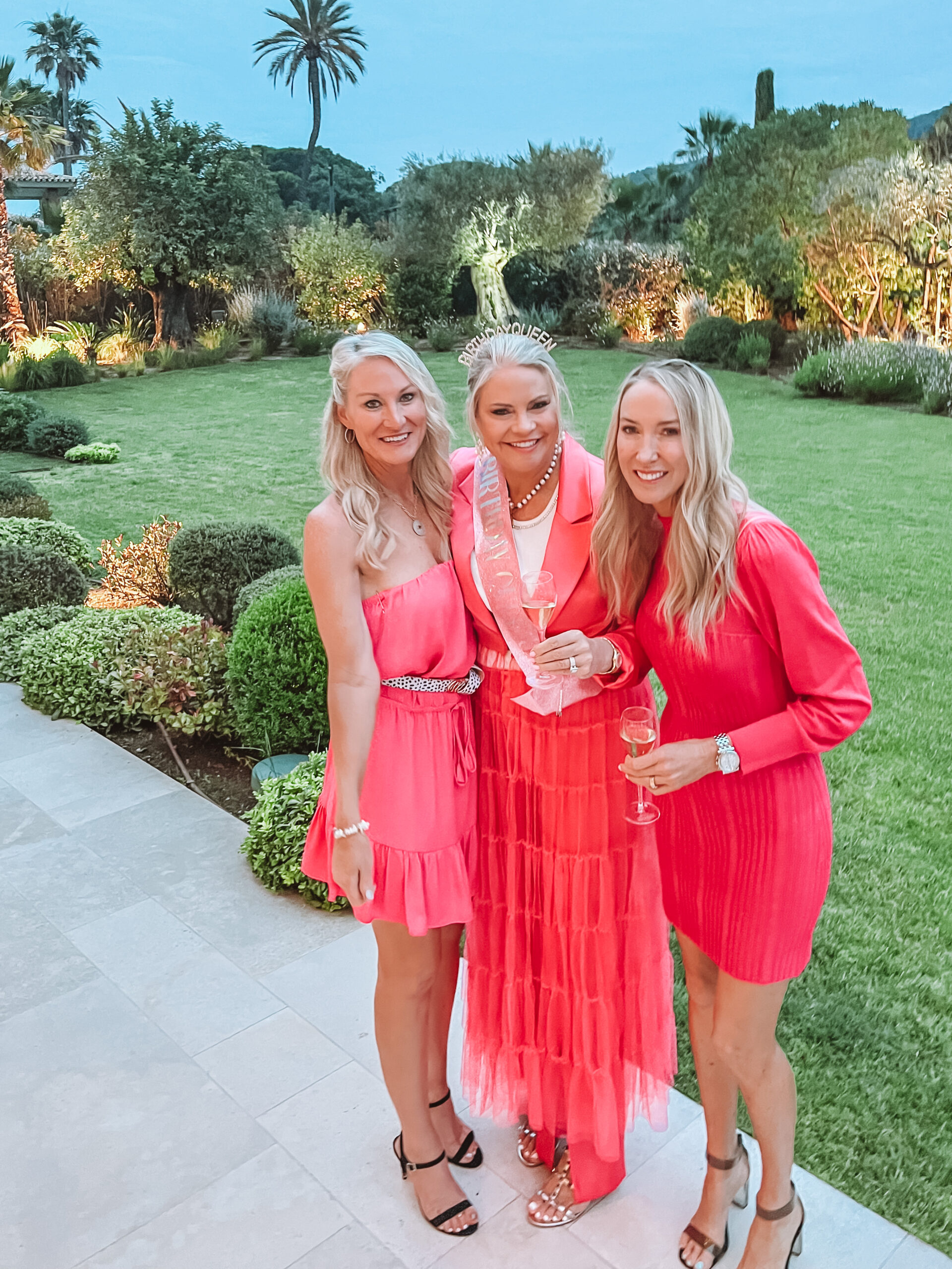 Trip Recap | 50th Birthday Getaway in Saint Tropez

World travel, travel outfits, summer style, fashion, resort outfits, midi dress, summer dress, summer shoes, handbags, Summer jewelry